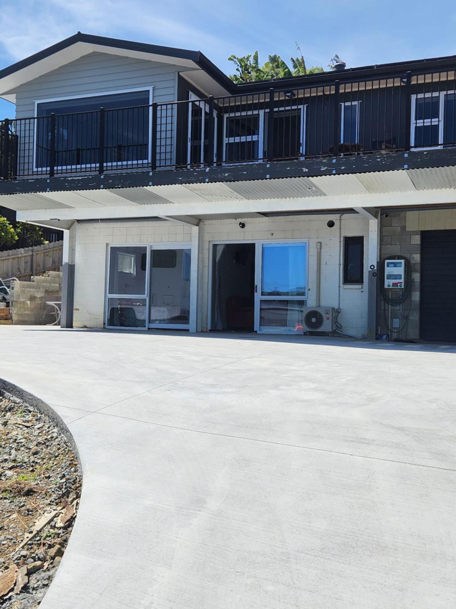 Raglan By The Sea - 2 Bedroom Apartment Екстер'єр фото